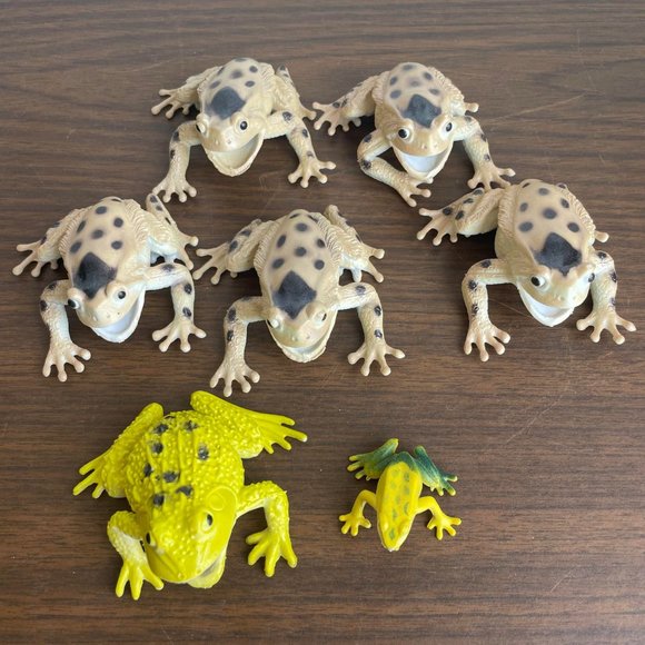 Vintage 1998 Frog Toys - Picture 1 of 6